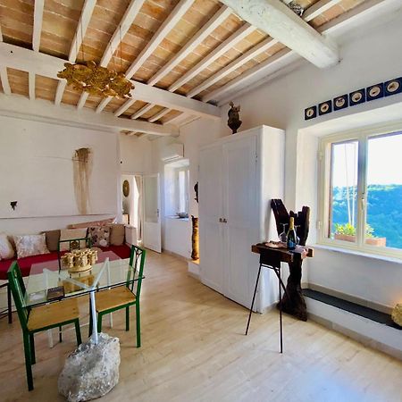 La Sorpresa Sul Bastione With Panoramic Balcony Appartement Pitigliano Buitenkant foto